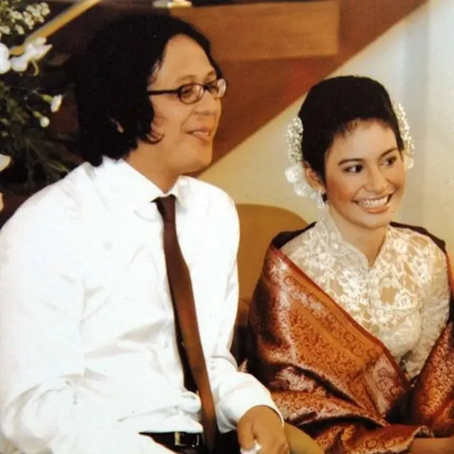 6 Potret Lawas Raihaanun dan Teddy Soeriaatmadja, Cerai Usai 16 Tahun Menikah