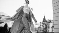 Ilustrasi wanita stylish/Shutterstock-Maria Svetlychnaja.