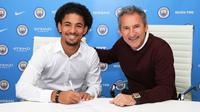 Manchester City mendatangkan Douglas Luiz dari Vasco da Gama. (doc. Manchester City)