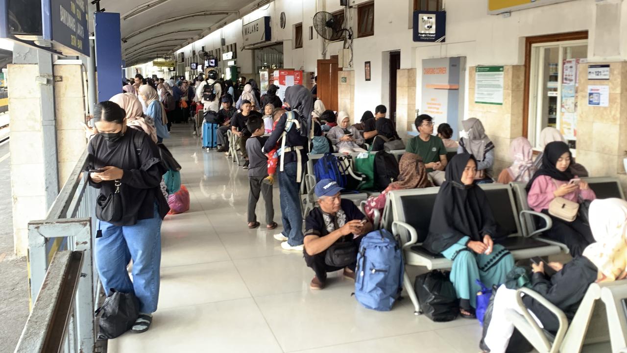 Tiket Kereta Lebaran 2025 Dibuka, Cek Jadwal dan Cara Pemesanannya