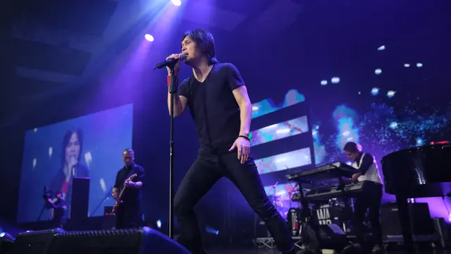 [Fimela] Dewa 19 -The Best of Dewa 19 with Once