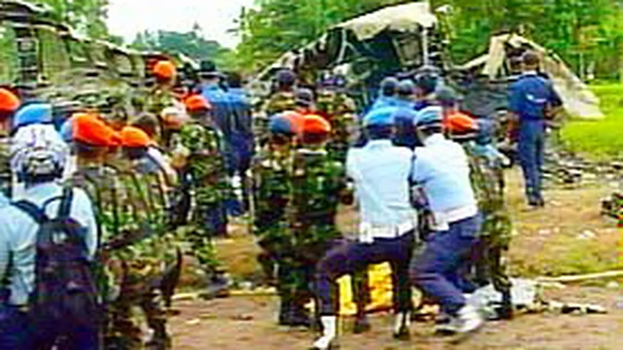 090307cgaruda-evakuasi.jpg
