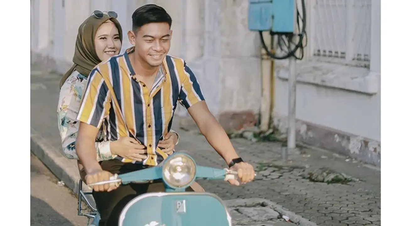 5 Foto Prewedding Satria Tama dan Aisyah, Kompak Banget
