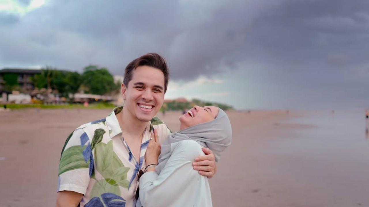 Potret Si Raja Sinetron Rionaldo Stockhorst Bersama Istri, Tetap Harmonis dan Jauh dari Gosip