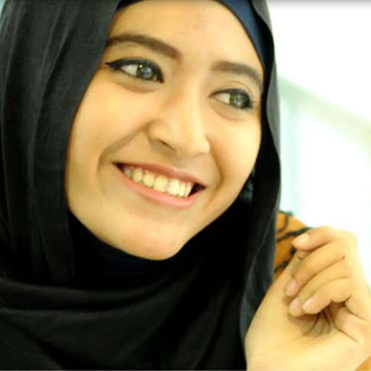 tutorial hijab pashmina natasha farani terbaru