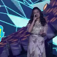 Raisa membawakan dua lagu di HUT SCTV yang ke-26. Meski latihan secara dadakan, penampilan Raisa tetap memukau penonton.