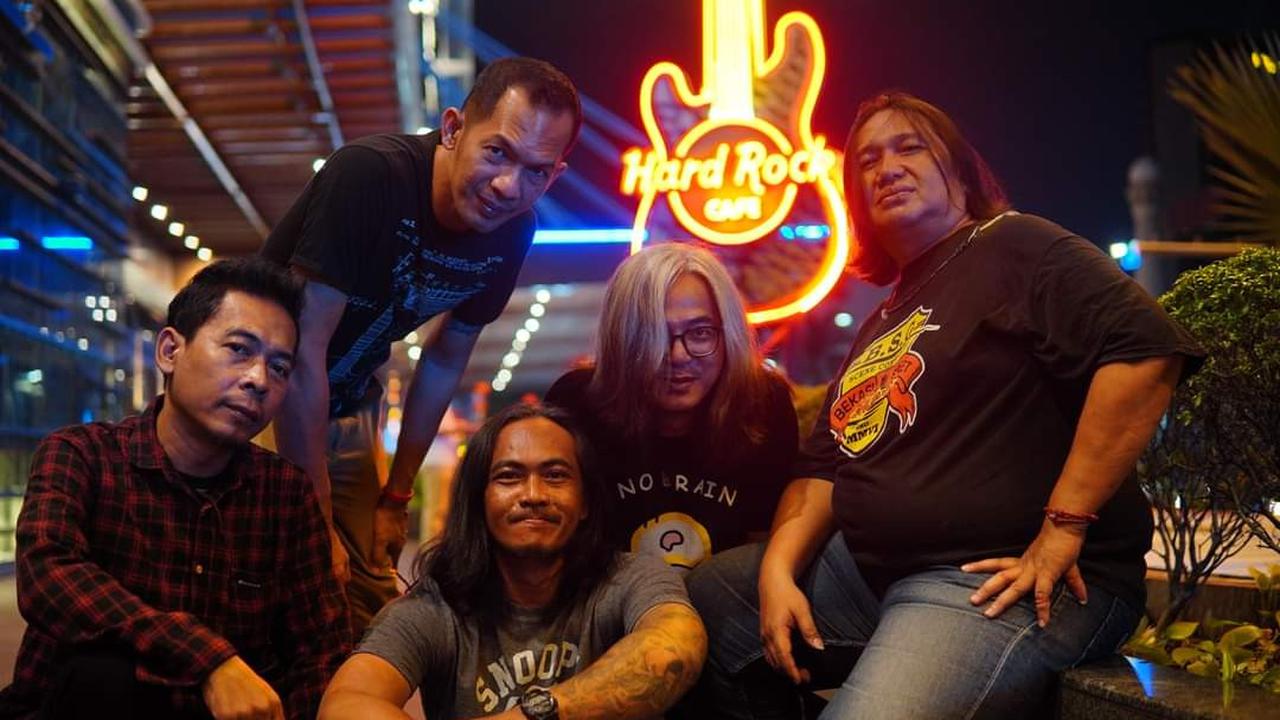 The Kulums, band grunge asal Jakarta beranggotakan: Moa (vokal), Tedonk (gitar), Temi (gitar), Cnoe (drum), Deni (bass). (Istimewa)