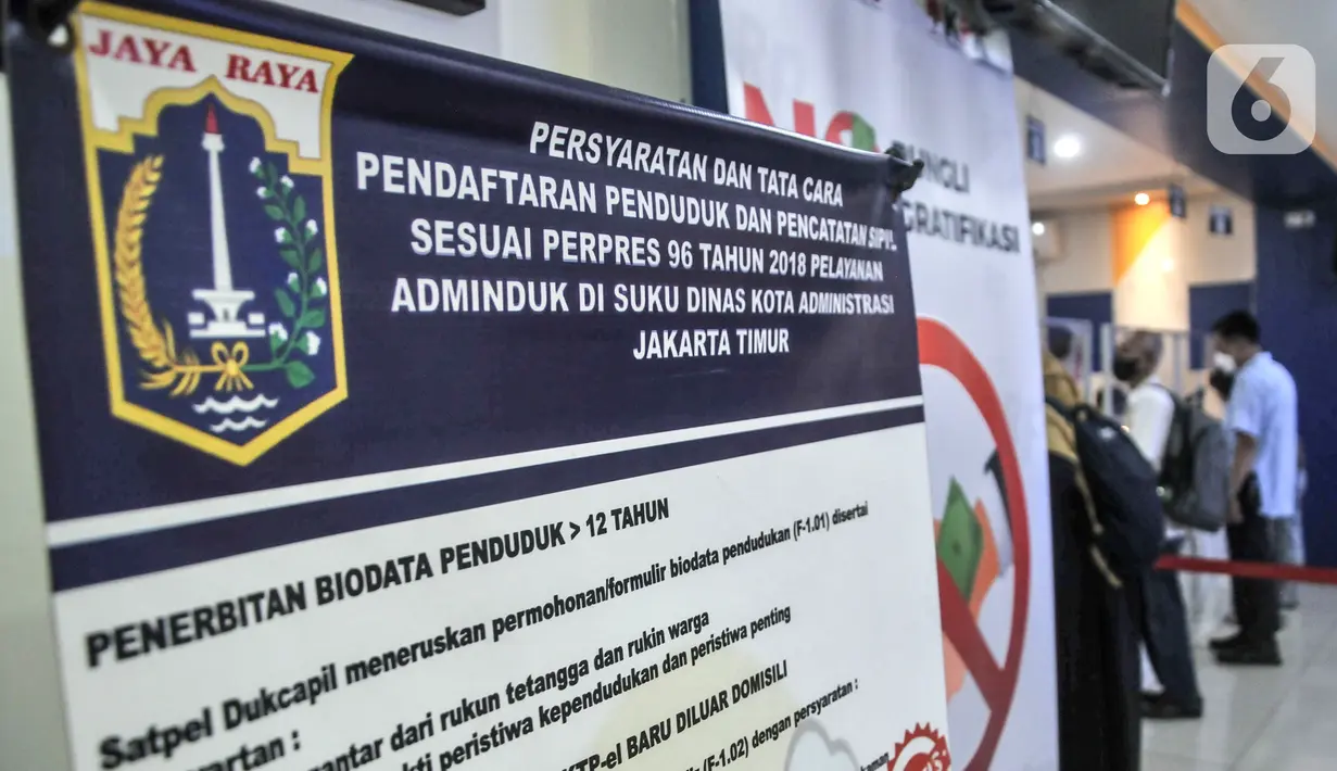 Ia pun mengimbau, bagi pendatang baru untuk mempersiapkan persyaratan jaminan tempat tinggal serta memastikan memiliki pekerjaan layak selama berada di Jakarta. Hal ini untuk mengantisipasi lonjakan PMKS di Jakarta. (merdeka.com/Iqbal S. Nugroho)