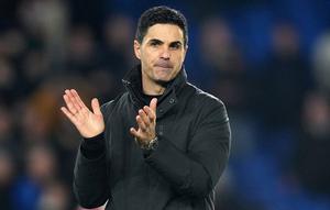 Di saat bersamaan, skuad asuhan Mikel Arteta juga sukses memperlebar jarak poin dari Manchester City yang ditahan imbang 2-2 oleh Nottingham Forest. Kini Arsenal berjarak 7 poin dari The Cityzens yang belum memainkan laga pekan ke-30 mereka. (AP Photo/Alastair Grant)