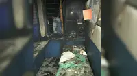 Pos polisi di Makassar dilempar bom molotov (Liputan6.com/ Eka Hakim)