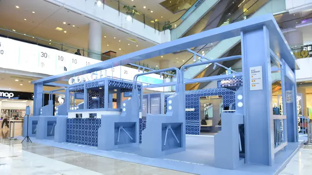 Coach New York Subway Pop-Up Store