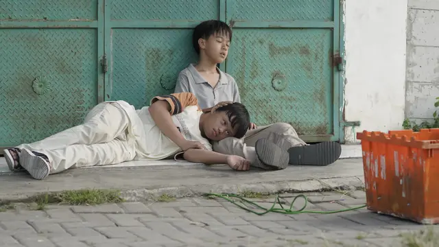 Vino G Bastian Tersentuh Sosok Anak Down Syndrom di Film Tanah Runtuh