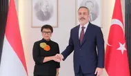 Menteri Luar Negeri RI Retno Marsudi (kiri) dan Menteri Luar Negeri Turki Hakan Fidan usai melakukan pertemuan bilateral di Ankara, Rabu (1/5/2024). (Dok. Kemlu RI)