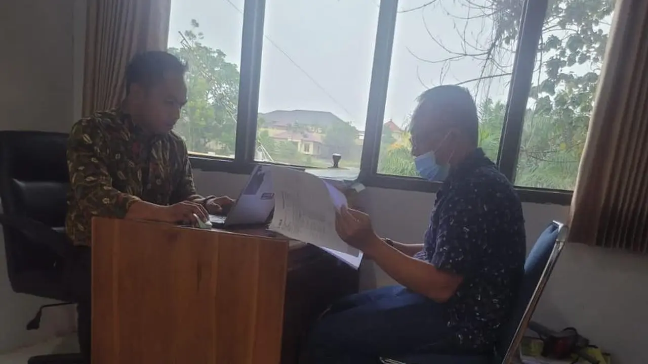 pemeriksaan saksi korupsi bank Sultra cabang Konawe Kepulauan di Polda Sulawesi Tenggara.(Liputan6.com/Ahmad Akbar Fua)