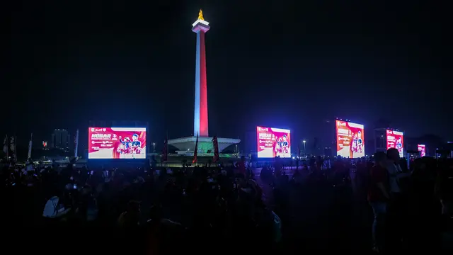 Foto: Langkah Timnas Indonesia U-23 ke Olimpiade Kembali Tertunda, Begini Potret Kecewa Suporter saat Nobar di Monas