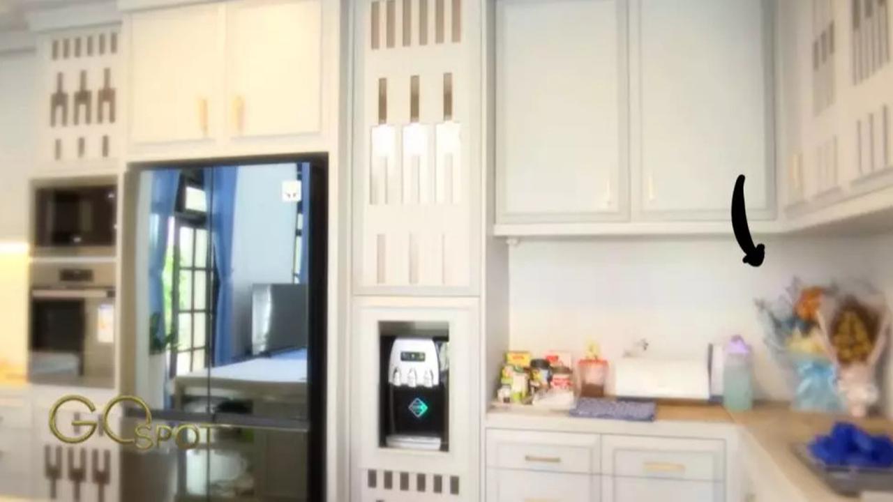 5 Potret Dapur di Rumah Eza Yayang, Mewah Bergaya American Style - Setiap Sudut Estetik Bikin Betah Masak