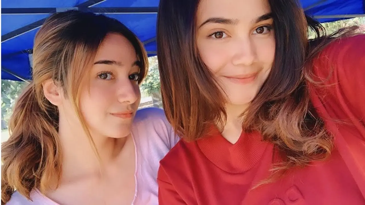 6 Potret Kebersamaan Syifa Hadju dan Dannia Salsabilla, Bak Kakak Adik