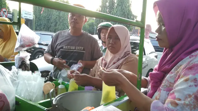 Es Tape Bakung Cirebon Pelepas Dahaga Saat Berbuka Puasa