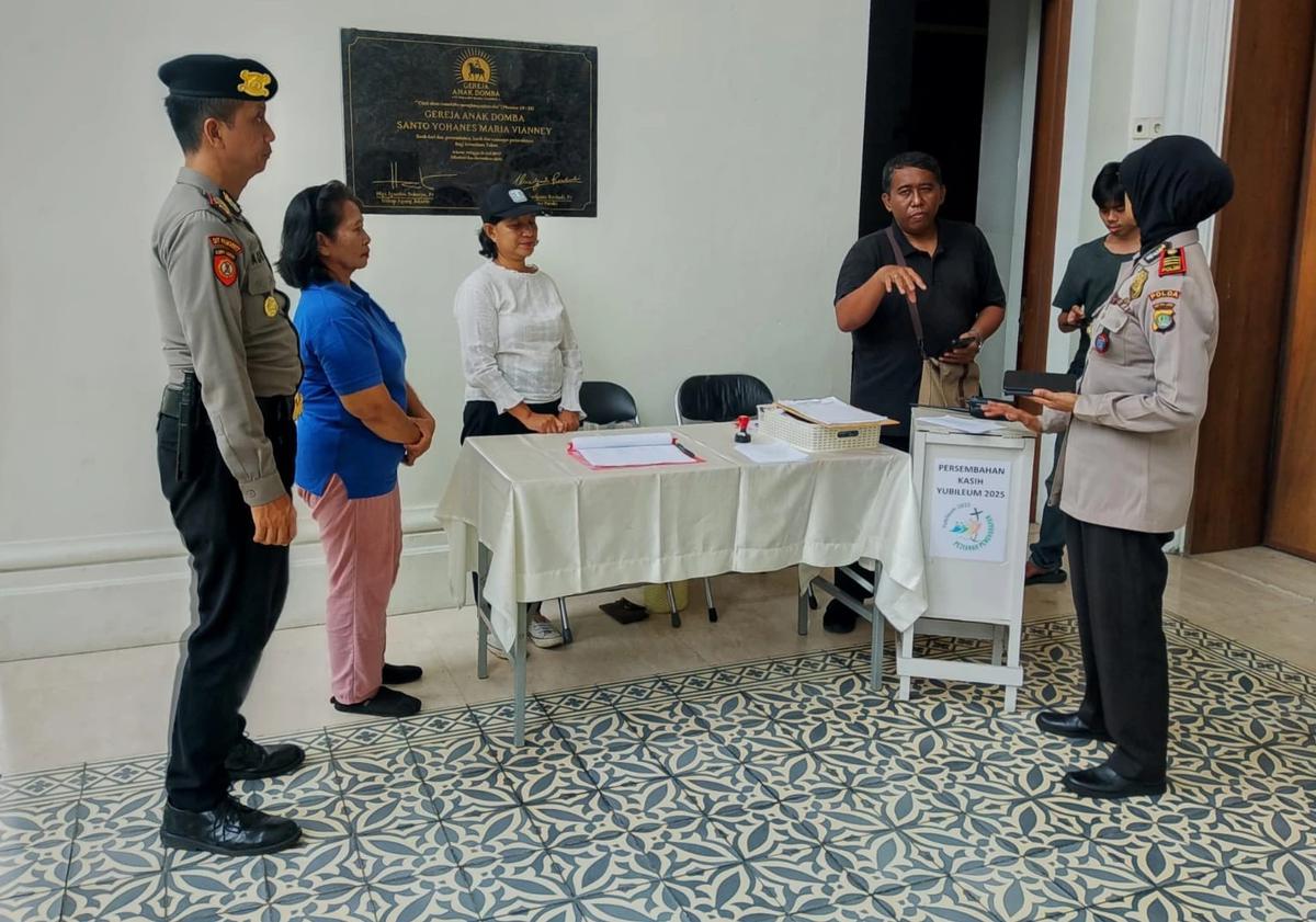 FOTO: Polri Perkuat Patroli Jelang Natal dan Tahun Baru