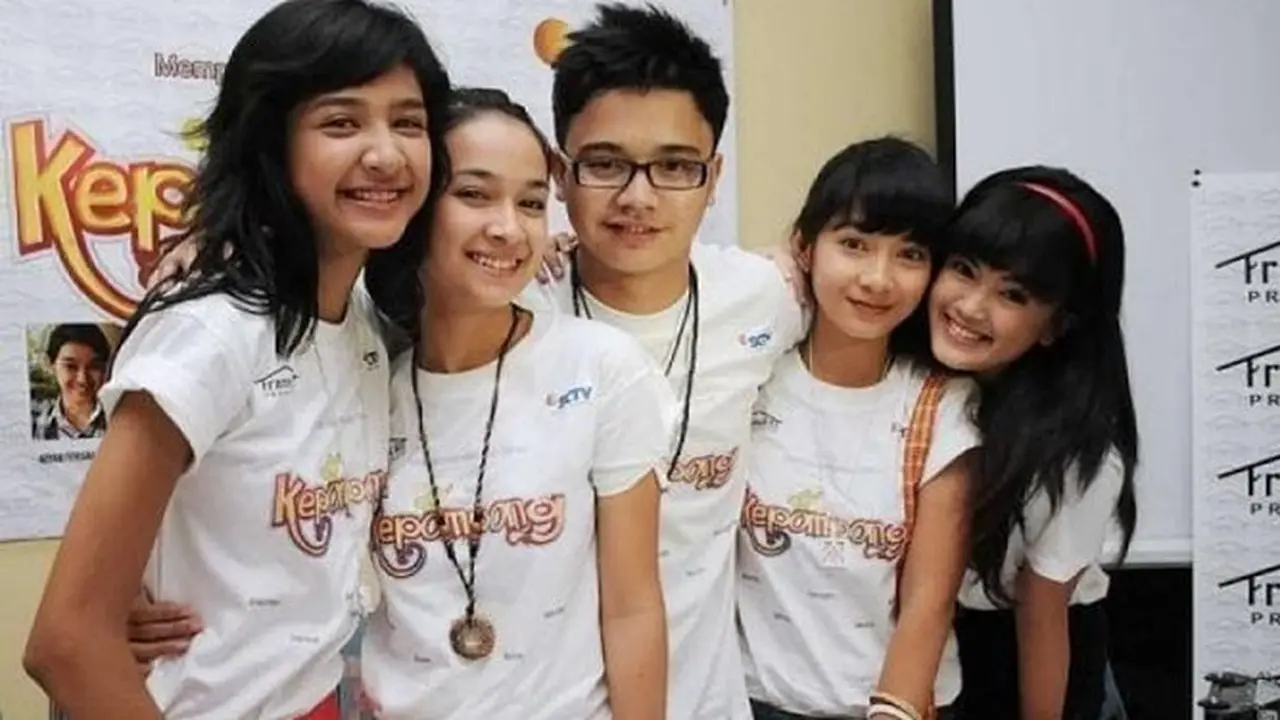 11 Tahun Berlalu, Ini 6 Potret Reuni Geng 'de Rainbow' Kepompong Tetap Kompak