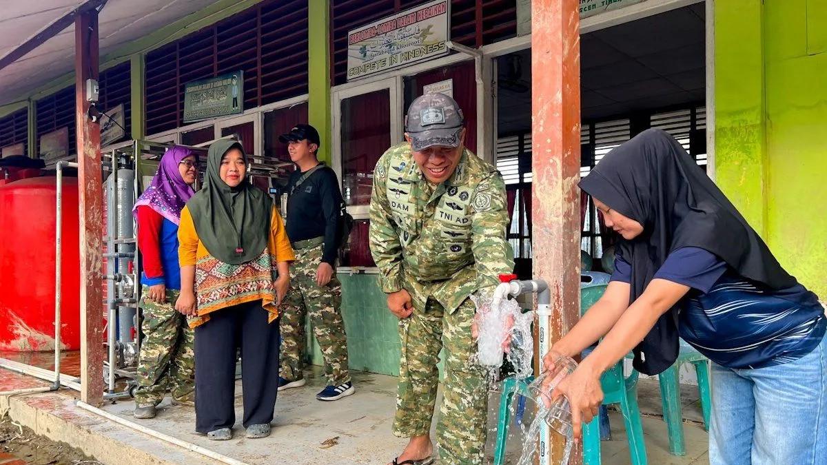Pasok Ketersediaan Air Bersih, Kemhan Pasang 60 Instalasi Filtrasi Air di Aceh Tamiang