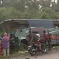 Kecelakaan maut antara bus dengan truk pengangkut ayam tewaskan 4 orang di Kabupaten Bungo, Jambi. (Dok. Istimewa/B Santoso)