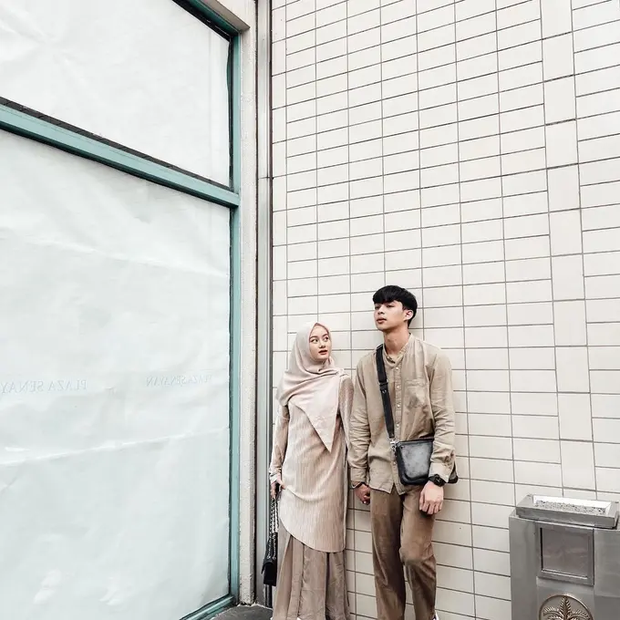 6 Potret Rey Mbayang Dampingi Dinda Hauw Selama Hamil, Makin Romantis