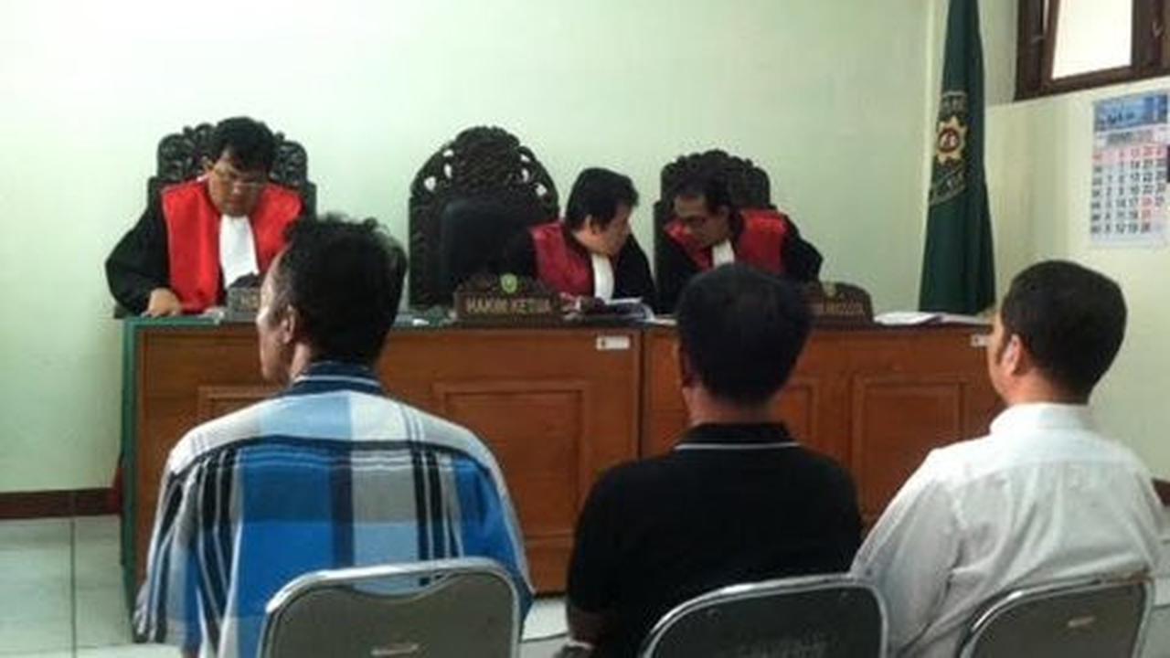 Saksi beri keterangan berbeda pada sidang gugatan PKL Rp 1,12 M
