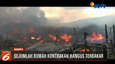Warga pun hanya bisa menyelamatkan barang-barang berharga dari dalam rumah.