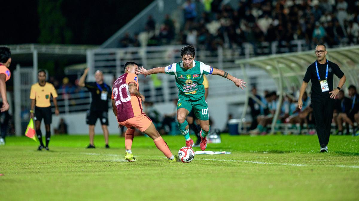 BRI Super League: Persebaya Menelan Kekalahan Terbesar Musim Ini, Bernardo Tavares Akui Kualitas Borneo FC