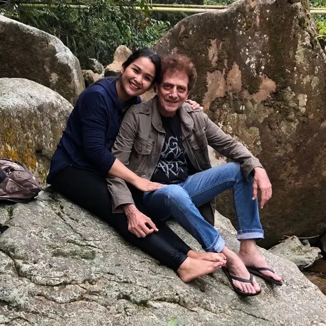 [Fimela] Ahmad Albar dan Dewi Sri Astuti