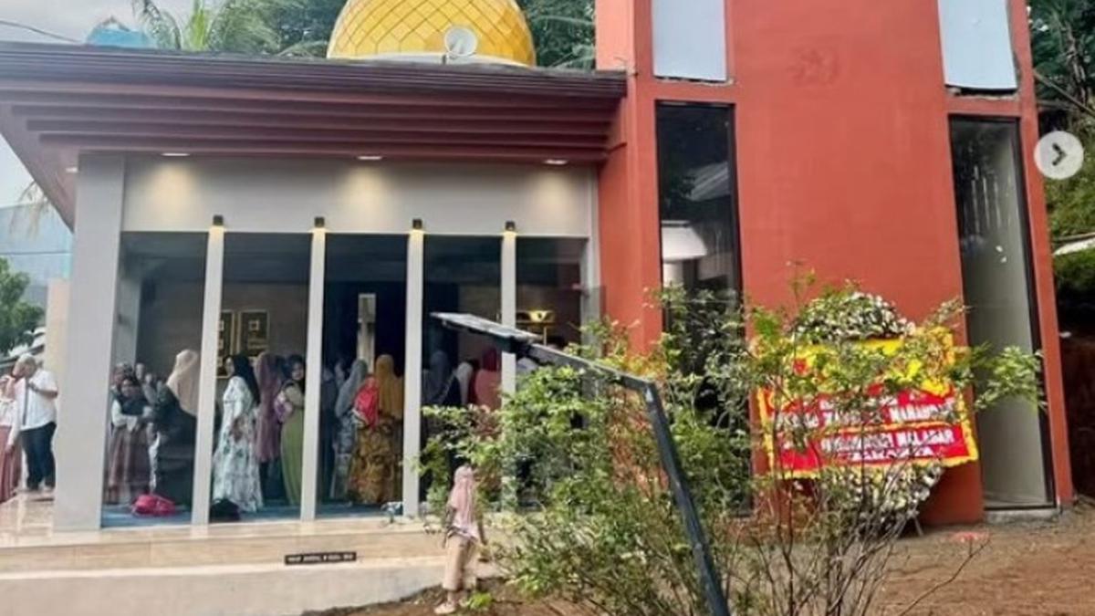 Menengok Masjid Mahar Pernikahan Irish Bella, Baru Rampung Dibangun dengan Kubah Kuning Emas