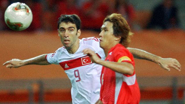 Foto: Melihat Kembali Rekor Gol Tercepat di Piala Dunia Atas Nama Hakan Sukur dari Turki