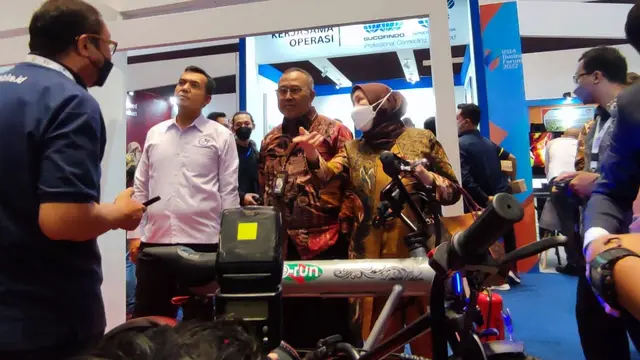 Stand PT Bumi Lancang Kuning Pusaka (BLKP) di pameran baja di Surabaya.