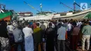 Pelaksanaan Salat Idul Fitri di Pelabuhan Sunda Kelapa berlangsung khidmat dan khusyu. (merdeka.com/Arie Basuki)