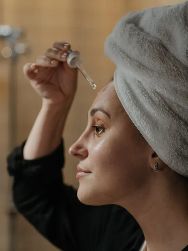 ilustrasi tips makeup tetap on point walaupun terkena hujan/cottonbro/pexels