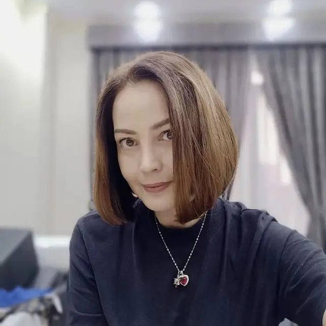 [Fimela] Rowiena Umboh