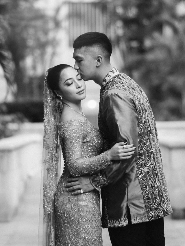 6 Potret Nikita Willy Dilamar Indra Priawan Manisnya Paduan Tapis Lampung Dan Songket Minang Showbiz Liputan6 Com