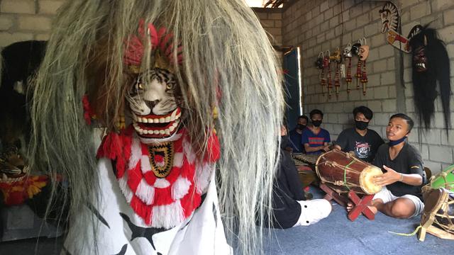 Cerita Paguyuban Barongan Blora ‘Singo Lumaksono’ Tetap Eksis di Kala Pandemi