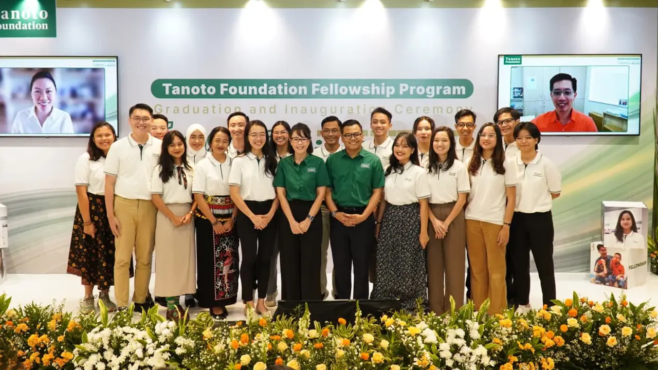 Anggota Dewan Wali Amanat Tanoto Foundation, Belinda Tanoto (layar kiri), Country Head, Tanoto Foundation Indonesia, Inge Kusuma dan Head of Leadership Development and Scholarship Tanoto Foundation, Yosea Kurnianto (tengah), serta CEO Tanoto Foundation, B