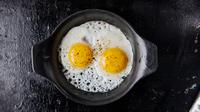 How to make sunny side up eggs with 4 simple methods. (Photo: stockking/Freepik)