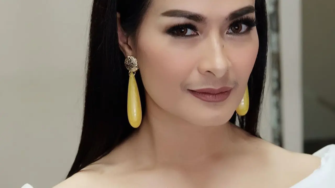 Potret Jadul Iis Dahlia, Cantik Sedari Dulu