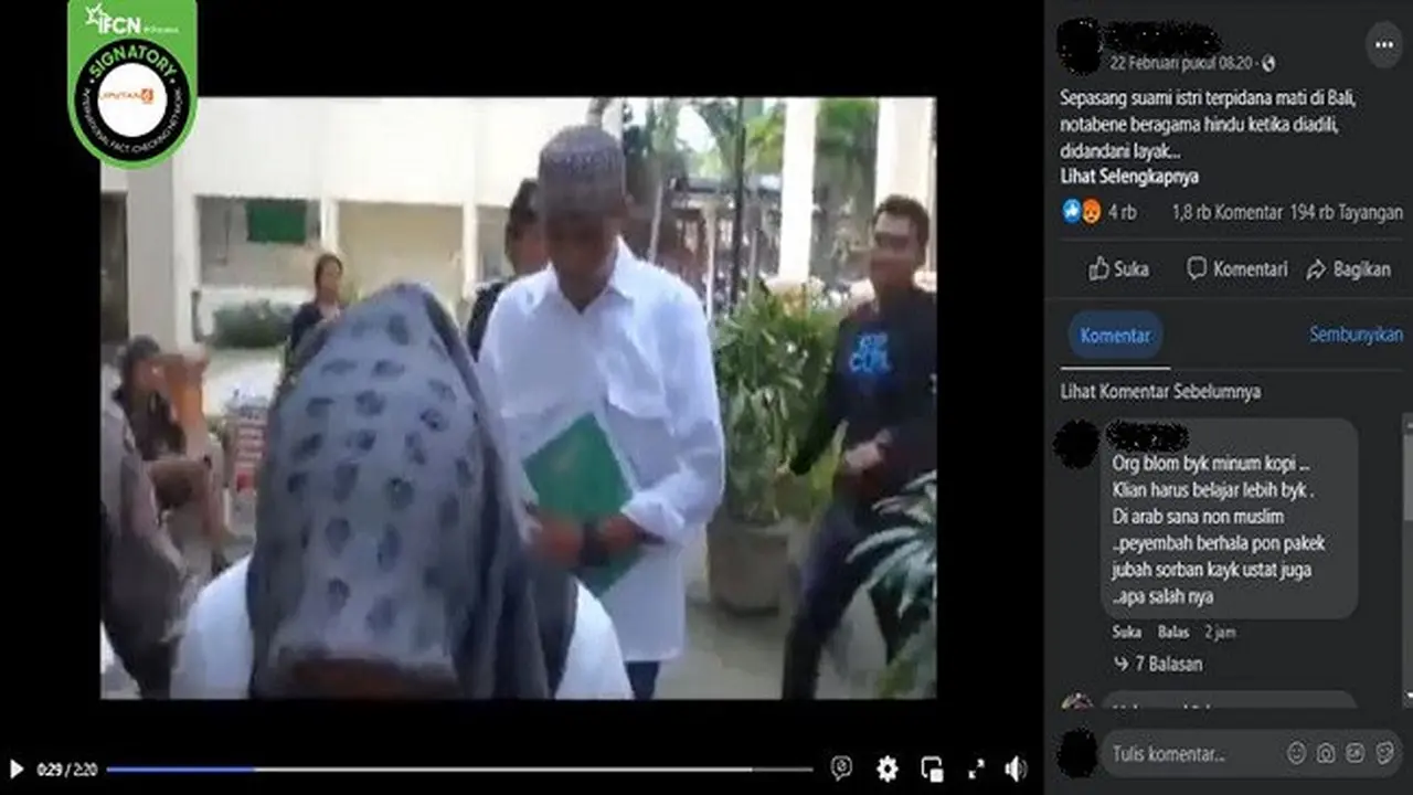 Gambar Tangkapan Layar Video yang Diklaim Dua Terpidana Orang Hindu Sengaja Dipakaikan Baju Muslim (sumber: Facebook).