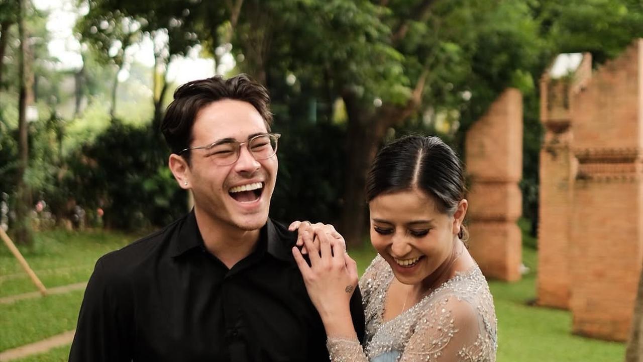 Potret Ganteng Abyakta Ernoult, Pacar Awkarin dengan Wajah Bule