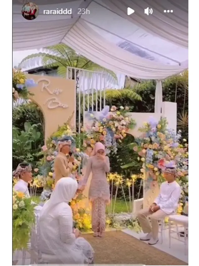 7 Potret Pertunangan Beni Mulyana Kakak Lesty Kejora, Digelar Mewah dan Meriah