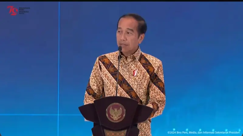 Presiden Joko Widodo (Jokowi) dalam Refleksi dan Catatan 10 Tahun Pemerintagan Jokowi di Bidang Konstruksi, Infrastruktur, dan Investasi, di Jakarta, Rabu (31/7/2024).