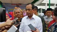 Menteri Perhubungan Budi Karya Sumadi di Universitas Cokroaminoto setelah membawakan kuliah umum pada pada Kamis pagi (19/4/2018).