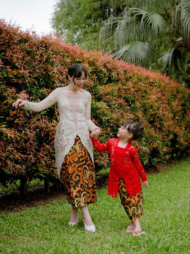 Asmirandah dan Chloe Emanuelle Van Wattimena. (Foto: Dok. Koleksi Pribadi Asmirandah)