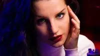 8 World Most Talented and Beautiful Female Drummers