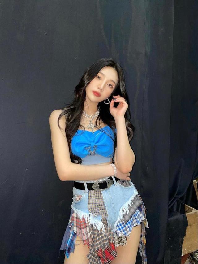 Rahasia Perawatan Diri Joy Red Velvet yang Disebut Visual Sejati